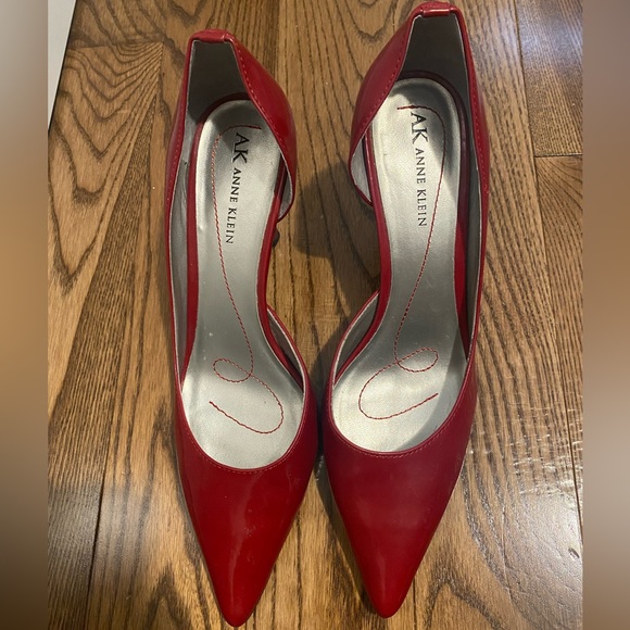 AK Anne Klein Heels - Picture 2 of 3